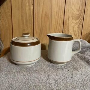 White and Brown Ceramic Sugar Bowl and Creamer Set